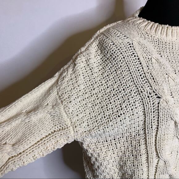 JOA cream ivory chunky cable knit cropped sweater size Small - Picture 6 of 12